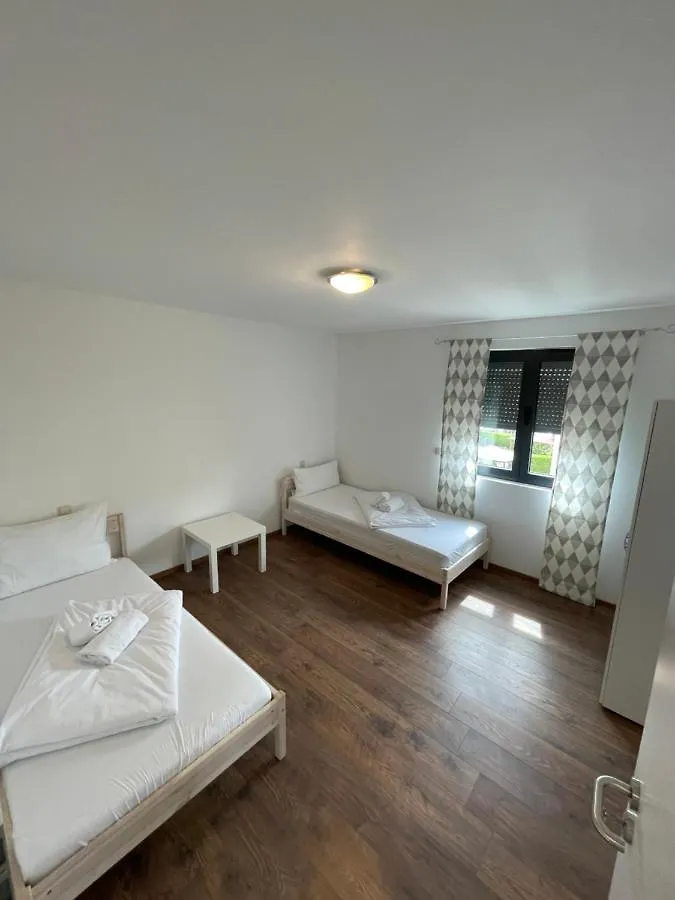 Guest house Zimmer Im Haus Zu Vermieten Lang/Kurzfristig Burglengenfeld Germany